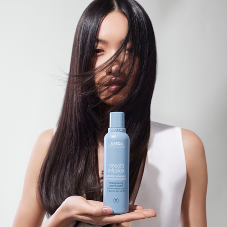 Aveda Smooth Infusion™ Anti-Frizz Shampoo šampon za glajenje las proti krepastim lasem