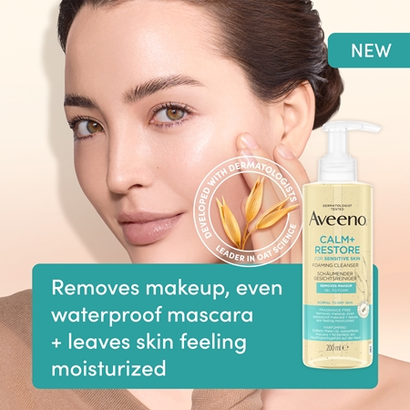 Aveeno Calm + Restore mousse detergente per il viso