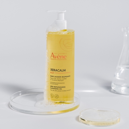 Avène XeraCalm A.D. Lipid-Replenishing Cleansing Oil olejek do mycia uzupełniający lipidy do skóry suchej i atopowej