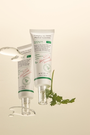 AXIS-Y 6+1+1 Advanced Formula Complete No-Stress Physical Sunscreen Light Protective Moisturiser SPF 50+