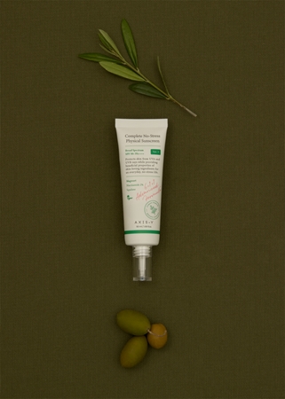 AXIS-Y 6+1+1 Advanced Formula Complete No-Stress Physical Sunscreen Light Protective Moisturiser SPF 50+