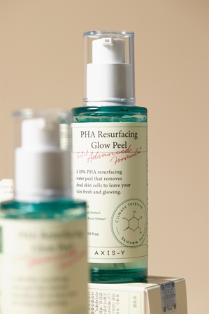 AXIS-Y 6+1+1 Advanced Formula PHA Resurfacing Glow Peel Exfoliating Face Cleanser with a brightening effect