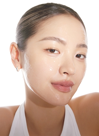 AXIS-Y 6+1+1 Advanced Formula PHA Resurfacing Glow Peel Exfoliating Face Cleanser with a brightening effect