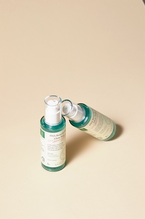 AXIS-Y 6+1+1 Advanced Formula PHA Resurfacing Glow Peel Exfoliating Face Cleanser with a brightening effect
