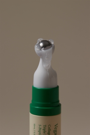 AXIS-Y 6+1+1 Advanced Formula Vegan Collagen Eye Serum Øjenserum til hævelser og rynker Med kollagen