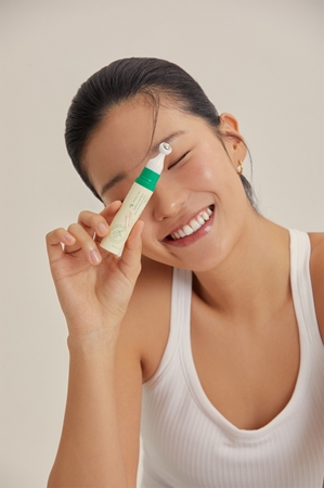 AXIS-Y 6+1+1 Advanced Formula Vegan Collagen Eye Serum Øjenserum til hævelser og rynker Med kollagen