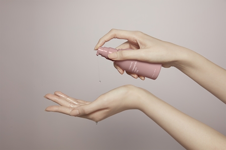 AYUNCHE Enhancing Silky Oil bőrélénkítő és hidratáló olaj a károsult hajra