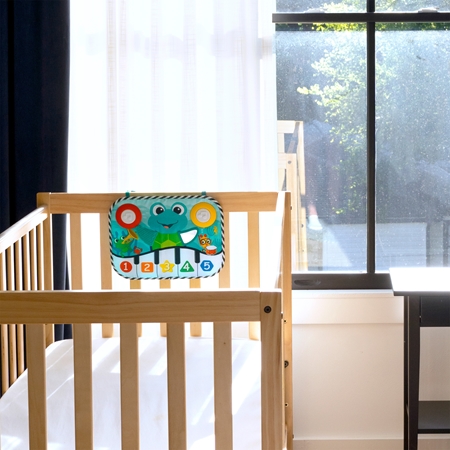Baby Einstein Neptune's Kick & Explore™ interaktív játék