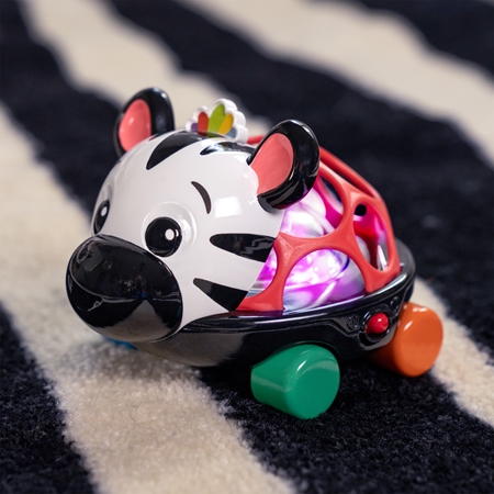 Baby Einstein Zen the Zebra™ Curious Car autíčko s chrastítkem