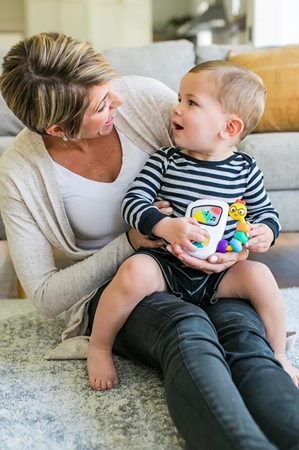Baby Einstein Take Along Tunes™ музична іграшка