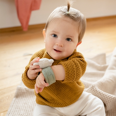 BABY FEHN fehnNATUR Wrist Rattle Bear chrastítko na ruku