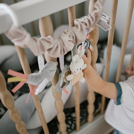 BabyOno Have Fun Nature contrast hanging toy