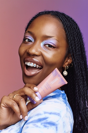 Bahama Skin Holographic mascarilla limpiadora peel-off con niacinamida