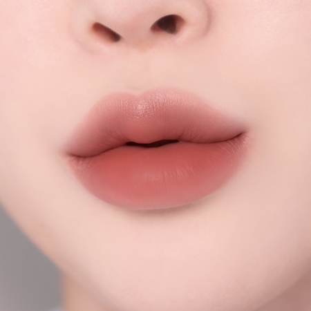 Banila Co. Romantic Blush maquilhagem multi-funcional para rosto e lábios para um look perfeito