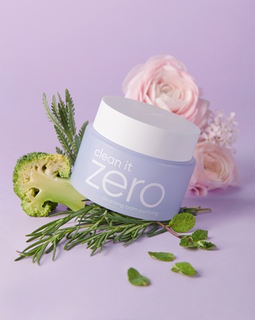 Banila Co. clean it zero Cica-Relief calming baume démaquillant et purifiant pour peaux sensibles et intolérantes