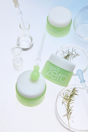Banila Co. clean it zero pore clarifying odličovací a čisticí balzám na rozšířené póry