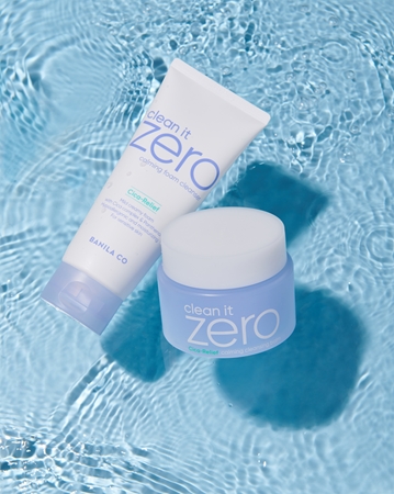Banila Co. clean it zero calming crème mousse nettoyante pour apaiser et fortifier la peau sensible