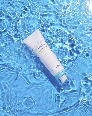 Banila Co. hello sunny Fresh Essence Sun Stick lehký ochranný krém na obličej SPF 50+