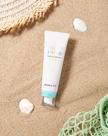 Banila Co. hello sunny Fresh Essence Sun Stick lehký ochranný krém na obličej SPF 50+