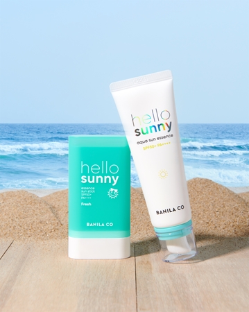 Banila Co. hello sunny Fresh Essence Sun Stick lehký ochranný krém na obličej SPF 50+