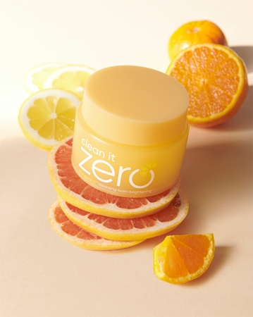 Banila Co. clean it zero Mandarin-C™ brightening balzamas makiažui valyti skaistinamojo poveikio