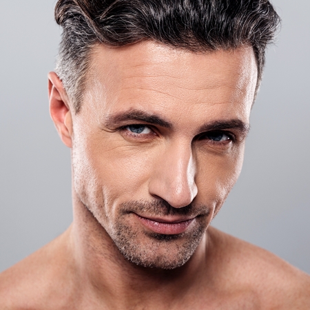 BasicLab Dermocosmetics Masculis stärkendes Serum für das Gesicht