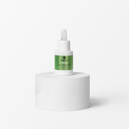 BasicLab Dermocosmetics Esteticus huokosia minimoiva seerumi mustapäihin