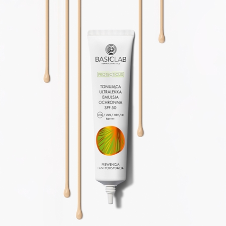 BasicLab Dermocosmetics Protecticus Getinte Ultra Lichte Fluid voor Gemengde en Vette Huid