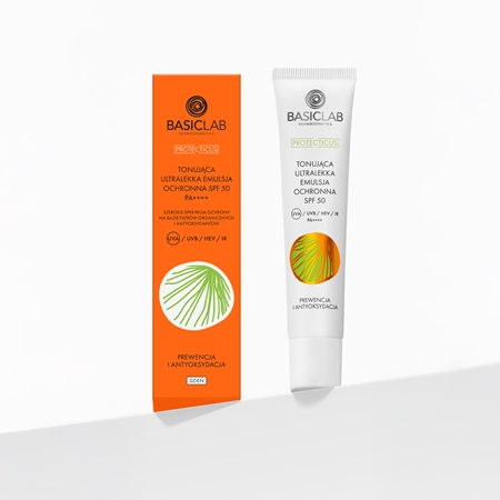 BasicLab Dermocosmetics Protecticus Getinte Ultra Lichte Fluid voor Gemengde en Vette Huid