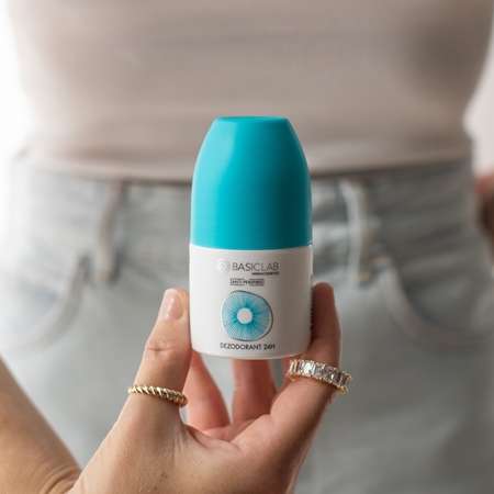 BasicLab Dermocosmetics Anti-Perspiris Deoroller mit 24-Stunden-Schutz
