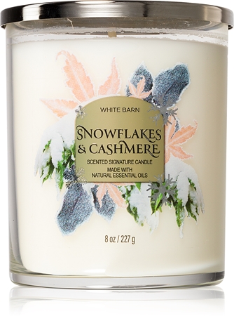Bath & Body Works Snowflakes & Cashmere scented candle | notino.co.uk