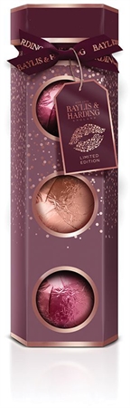 Baylis & Harding Cranberry Martini koupelová bomba (dárková sada)