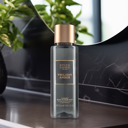 Baylis & Harding The Edit Twilight Amber perfumowany spray do ciała