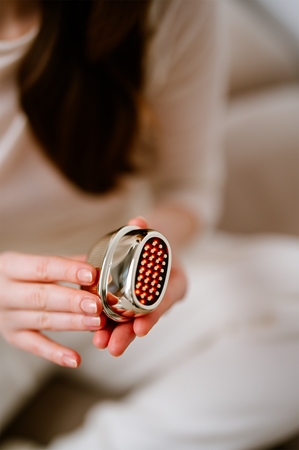 Beautifly Skin WOW Shot lifting device with RF, EMS & LED light