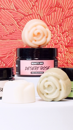 Beauty Jar Green Rose καθαριστικό σαπούνι για το πρόσωπο με απολεπιστική δράση