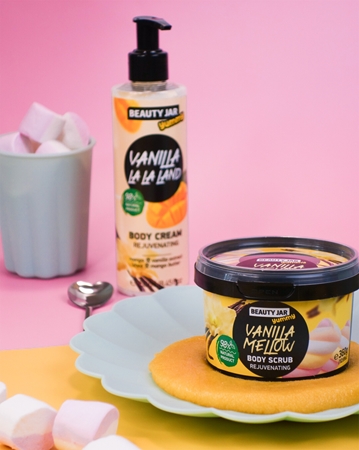 Beauty Jar Yummy Vanilla Mellow απαλό Scrub με αναζωογονητικά αποτέλεσματα