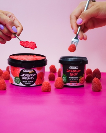 Beauty Jar Yummy Raspberry Dreams gel de dus exfoliant pentru fermitate