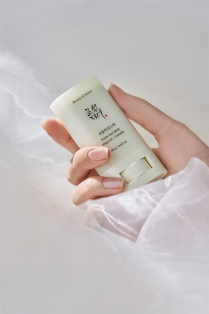 Beauty of Joseon Matte Sun Stick Mugwort + Camelia Päikesekaitsepulk SPF 50+