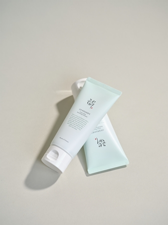 Beauty of Joseon Green Plum Refreshing Cleanser crème moussante nettoyante douce pour un effet naturel