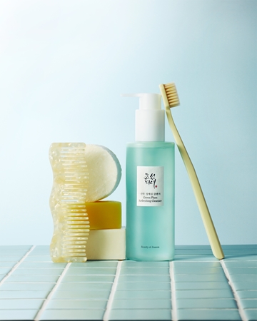 Beauty of Joseon Green Plum Refreshing Cleanser crème moussante nettoyante douce pour un effet naturel