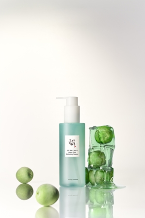 Beauty of Joseon Green Plum Refreshing Cleanser crème moussante nettoyante douce pour un effet naturel