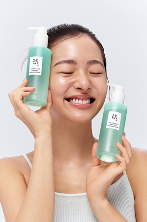 Beauty of Joseon Green Plum Refreshing Cleanser crème moussante nettoyante douce pour un effet naturel