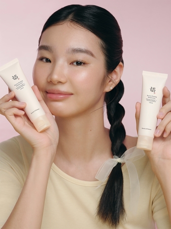 Beauty of Joseon Revive Firming Moisturizer Ginsegn + Retinol Nourishing Smoothing Cream with moisturising effect