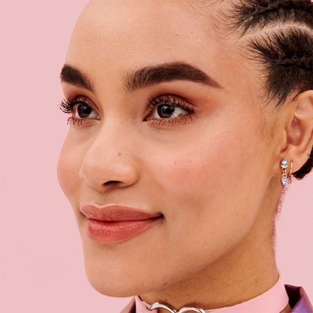 Benefit Gimme Brow+ Volumizing Pencil vodoodporen svinčnik za obrvi za volumen
