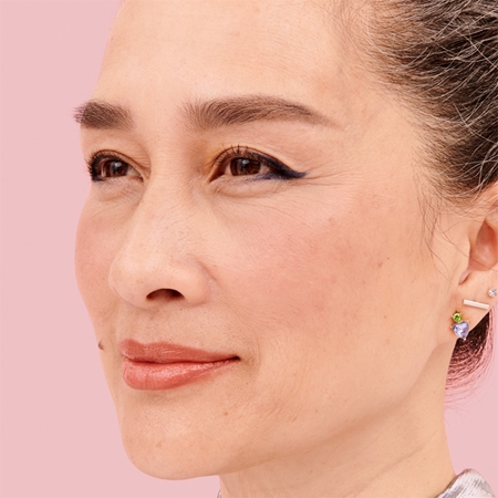 Benefit Gimme Brow+ Volumizing Pencil vízálló szemöldökceruza dús hatásért