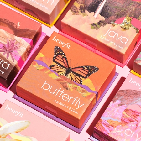 Benefit Butterfly WANDERful World púdrová lícenka