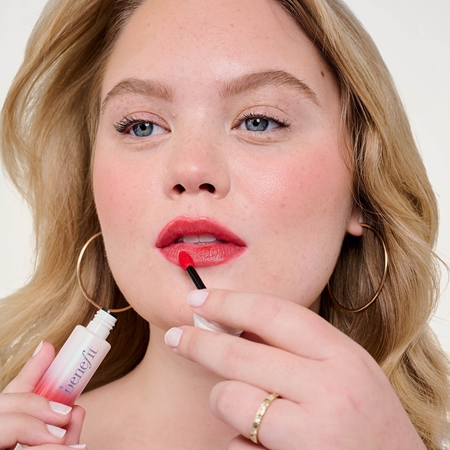 Benefit Splashtint sjajni hidratantni tekući ruž za usne