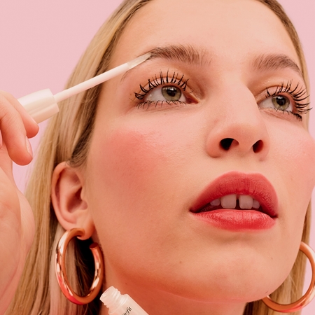 Benefit Hubba Brow Serum Tillväxtserum för ögonbryn