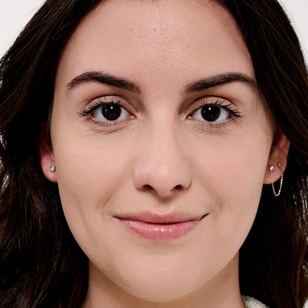Benefit The POREfessional Foundation das flüssige aufhellende Make-up mit Niacinamid