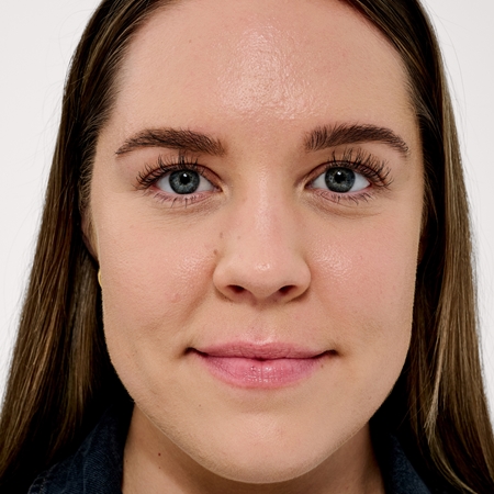 Benefit The POREfessional Foundation das flüssige aufhellende Make-up mit Niacinamid